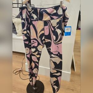 Columbia Women's Boundless Trek Legging - Pink, Black, Cream